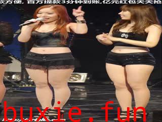 性感热裤露肚脐 01