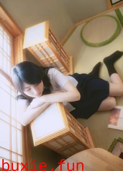 床上有个好莱坞