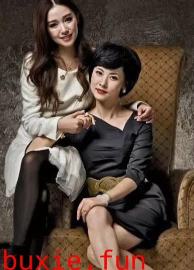 母女双峰会